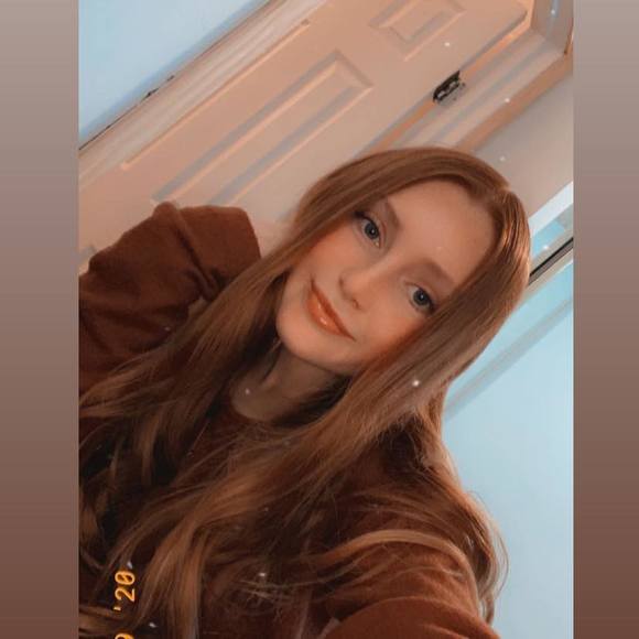 Profile Picture of Haley Doty (@haleydoty765) on Poshmark