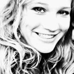 Profile Picture of Anne Blüm (@346728936) on Myspace