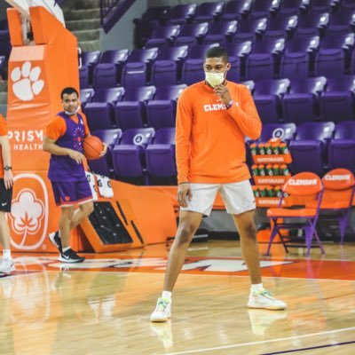 Profile Picture of Devin Foster (@devinfoster23) on Twitter