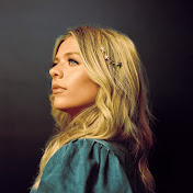 Profile Picture of Anne Wilson (@AnneWilson) on Youtube