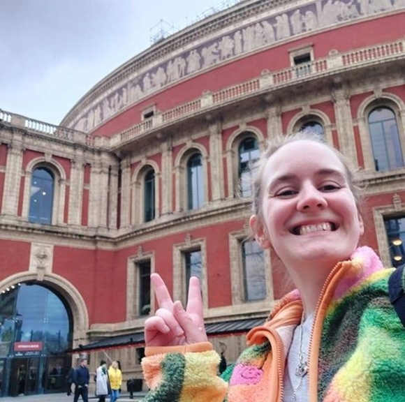 Profile Picture of Jen Rylance (@jenningz) on Poshmark