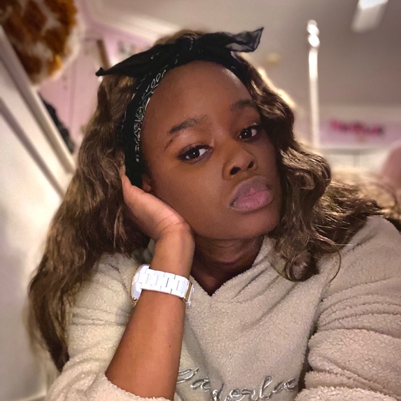 Profile Picture of Adealia Boyd (@adealia2020) on Poshmark