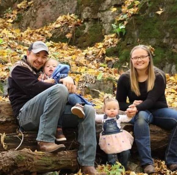 Profile Picture of Rachel Adank (@fish_attack) on Poshmark