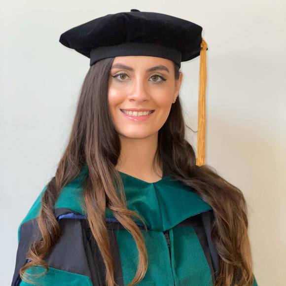 Profile Picture of Kristina Krumpos (@kkrumpos) on Poshmark