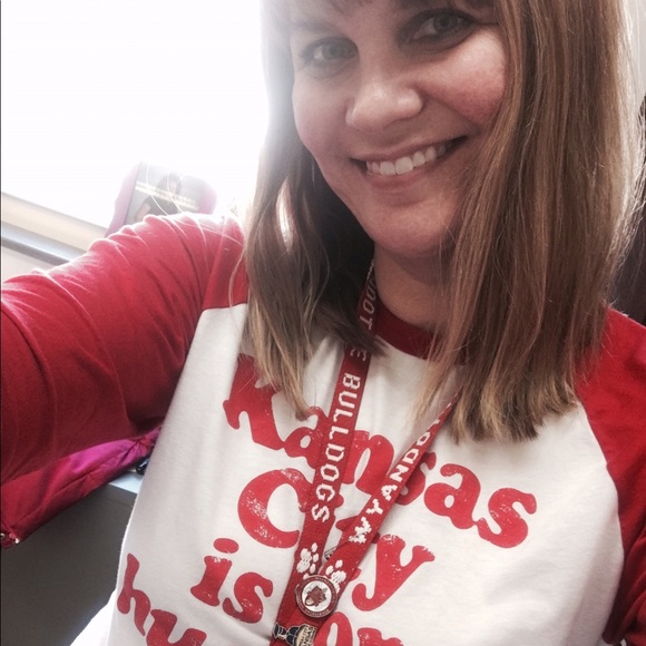 Profile Picture of Shelly Roehrman (@shellyroehrman) on Poshmark