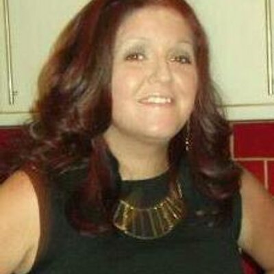 Profile Picture of Alison Dunne (@alidun2004) on Twitter