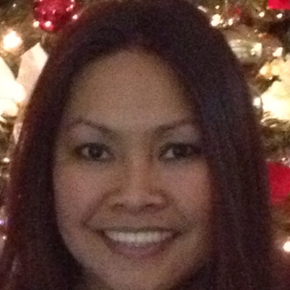 Profile Picture of Lesley Esguerra (@rez) on Poshmark