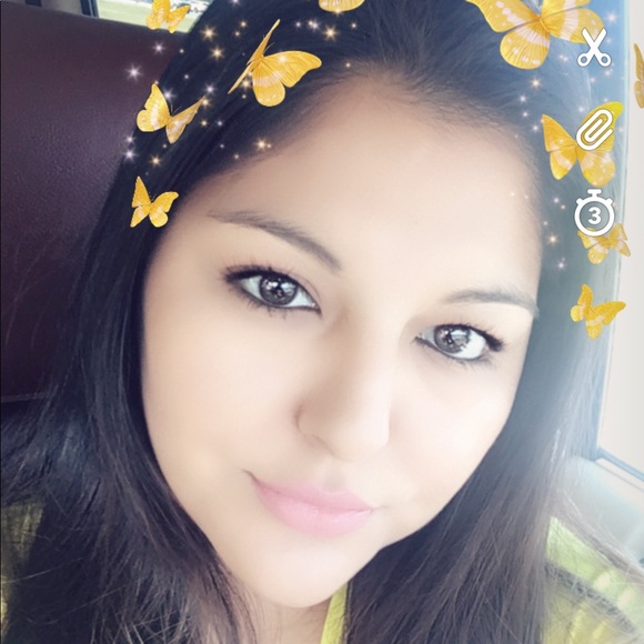 Profile Picture of Christyn Wilcher (@christynwilcher) on Poshmark
