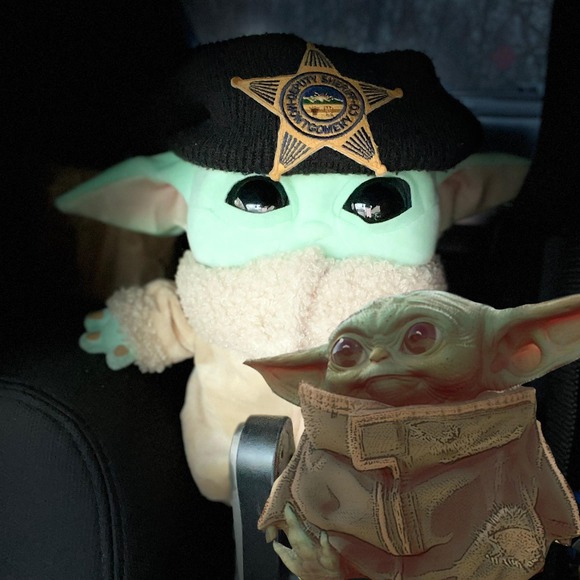 Robert Akemon - Poshmark Profile Picture of Robert Akemon (@rakemon2004) on Poshmark