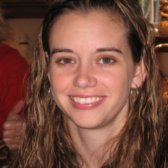 Profile Picture of Jessica Fensch (@jfensch) on Poshmark