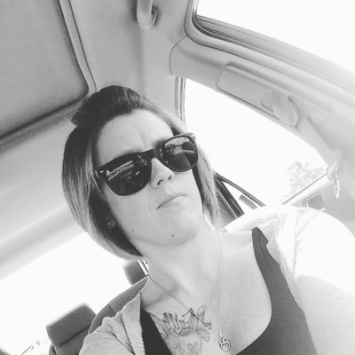 Profile Picture of Shawna Bird (@shawnabird0217) on Twitter