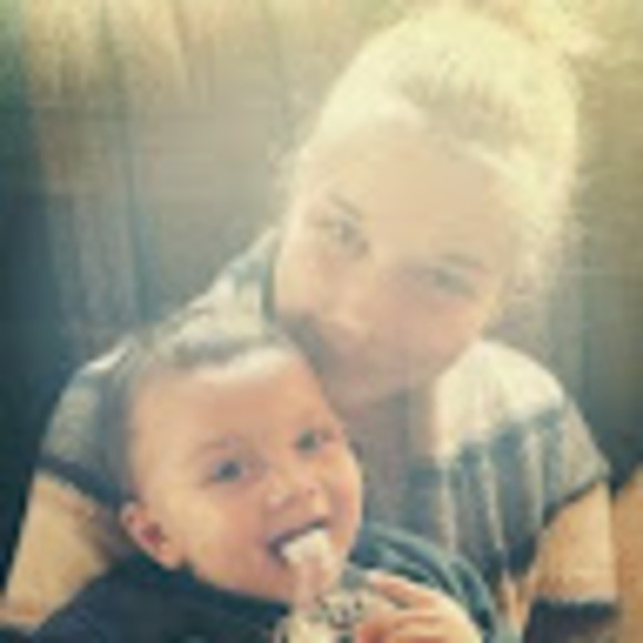 Profile Picture of Emily Zarnowski (@emilyzski) on Poshmark