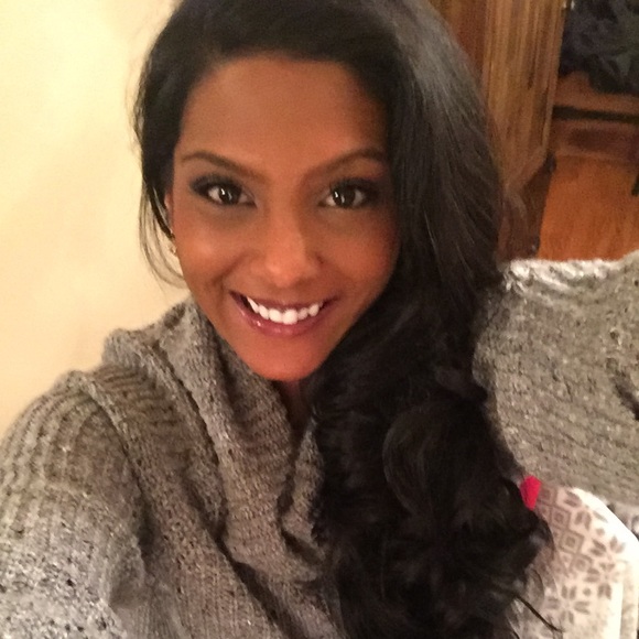 Profile Picture of Deepa Pillai (@dspillai) on Poshmark