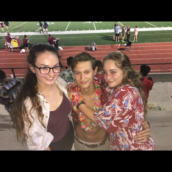 Profile Picture of Devon Keddie (@dfk12345) on Poshmark