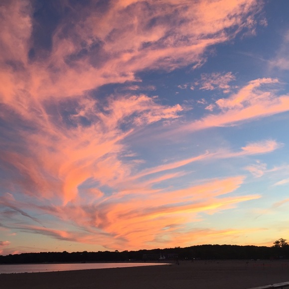 Profile Picture of Elitsa Ilieva (@elitsa1010) on Poshmark