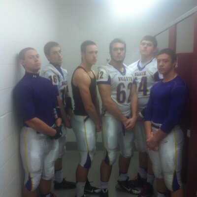 Profile Picture of Schoolboy Whit (@mitchell018) on Twitter