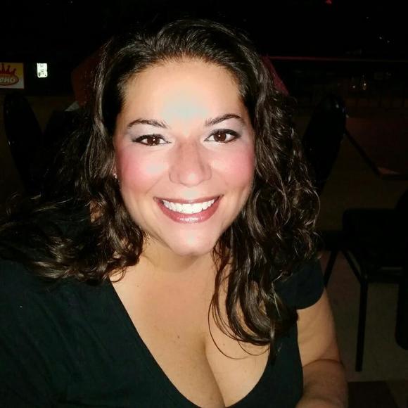 Profile Picture of Christy Oberlin (@cmo143) on Poshmark