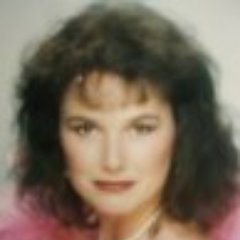 Profile Picture of Lorraine Cooley (@RaineySueCool) on Twitter