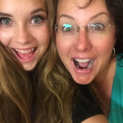 Profile Picture of Lynette Dyer (@lynette_dyer) on Twitter