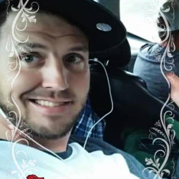 Profile Picture of Brandon Hammonds (@brandonwh1982) on Poshmark