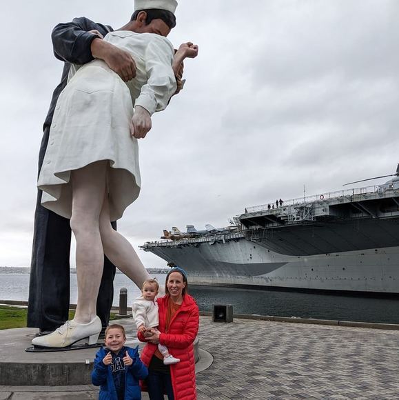 Profile Picture of Andrea Csuhai (@csuandi) on Poshmark