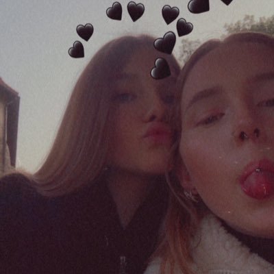 Profile Picture of Theresa (@MudrackTheresa) on Twitter