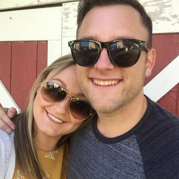 Profile Picture of John Fieweger (@jfieweger92) on Poshmark