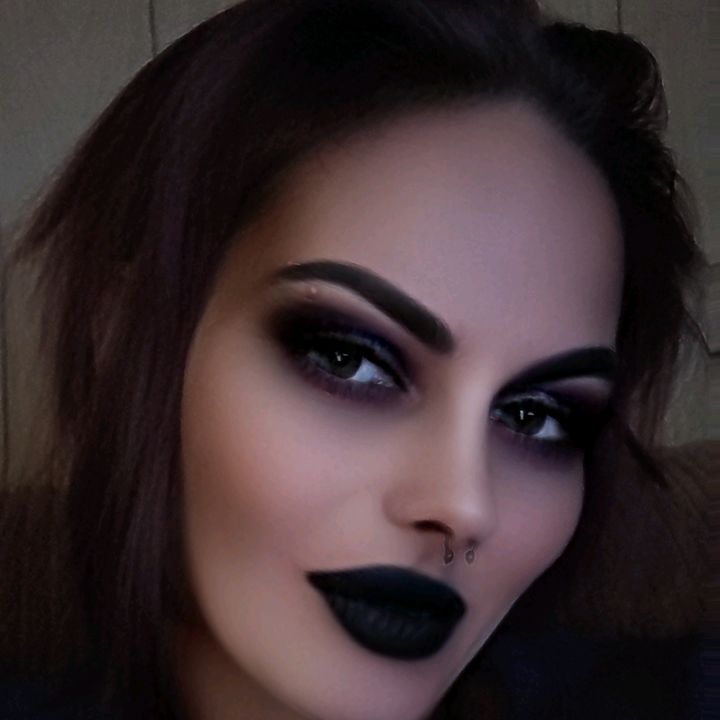 Profile Picture of Stacey Custer (@staceycuster) on Tiktok