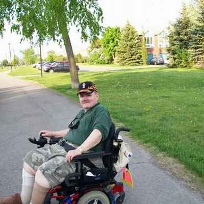 Profile Picture of Barry Lemoine (@bmrfang) on Twitter