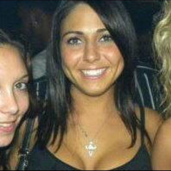 Profile Picture of Allison Zagula (@azagula) on Poshmark