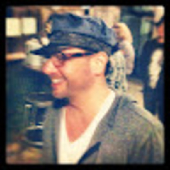 Profile Picture of Andre Rodriguez (@amrodriguezpr) on Poshmark