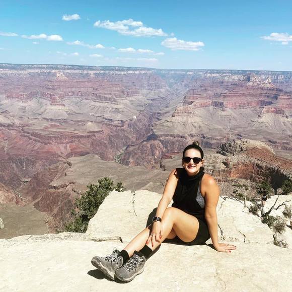 Profile Picture of Meredith Beebe (@meredithbeebe) on Poshmark