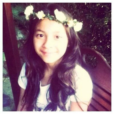 Profile Picture of Stella Simpson (@StellaSimpsonn) on Twitter