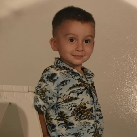 Marty Rodriguez - Poshmark Profile Picture of Marty Rodriguez (@martyrodrigu228) on Poshmark