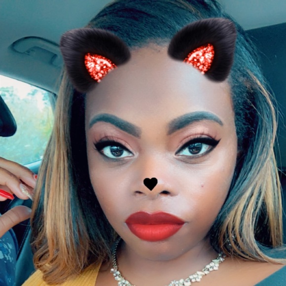 Profile Picture of Jasmine Burroughs (@jasmineburrough) on Poshmark