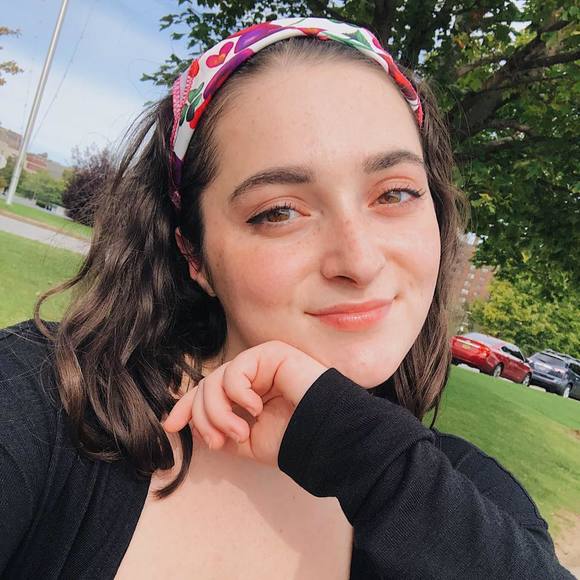 Profile Picture of Christine Panebianco (@quite_christine) on Poshmark