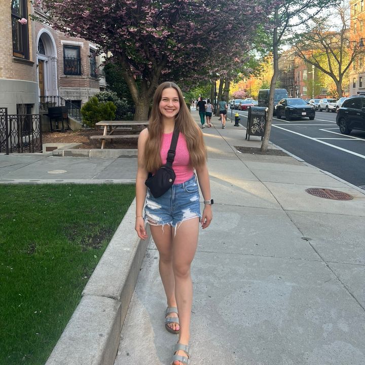Profile Picture of Laura.mcdermott16 (@mcdlaura) on Tiktok