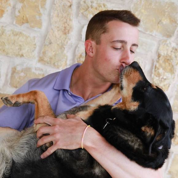 Profile Picture of Hunter Markwardt (@huntermarkwardt) on Poshmark