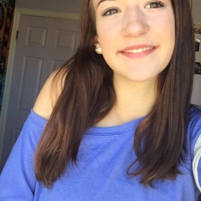 Profile Picture of Emily Rose Michalski (@emilyrosemich) on Twitter