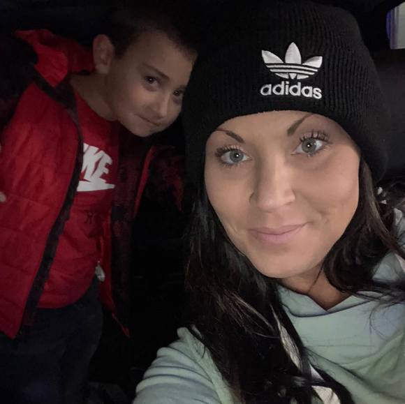 Profile Picture of Simone Osborne (@simone393215) on Poshmark