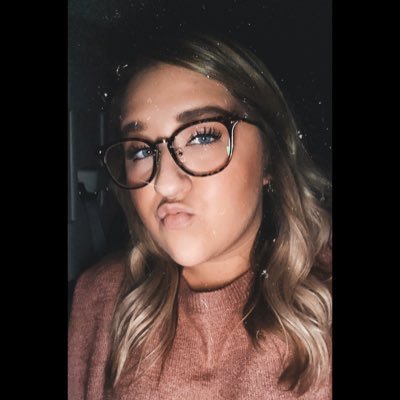 Profile Picture of KimberlyRuth. 🌵 (@ruthie_reeeed) on Twitter