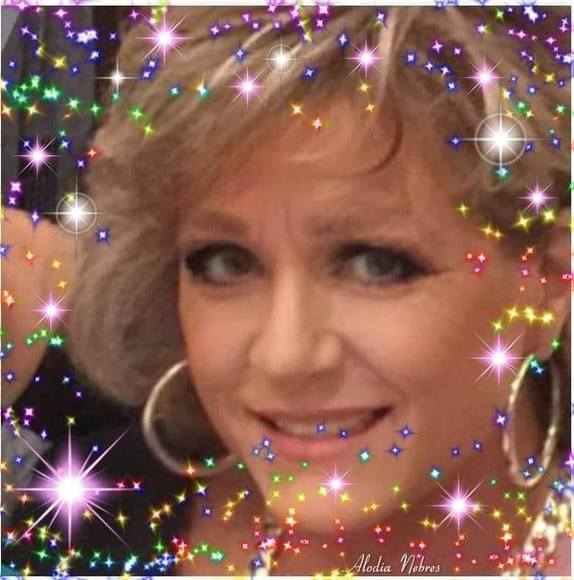 Profile Picture of Cheryl Schultz (@cherylschult630) on Poshmark