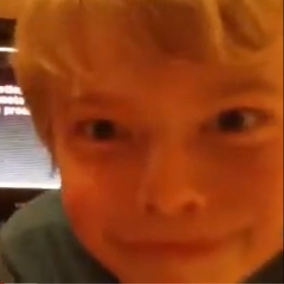 Profile Picture of Lincoln Urdahl (@lincolndurdahl) on Poshmark