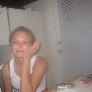 Profile Picture of Lillian Oaks (@395754685) on Myspace