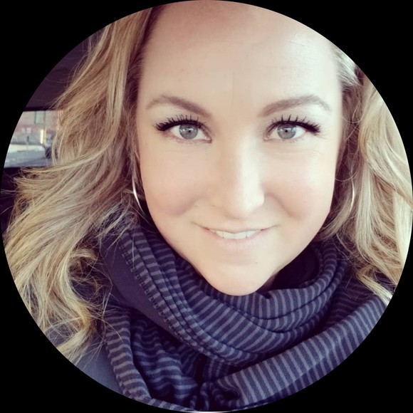 Profile Picture of Jennifer Rasmussen (@jenrasmussen01) on Poshmark