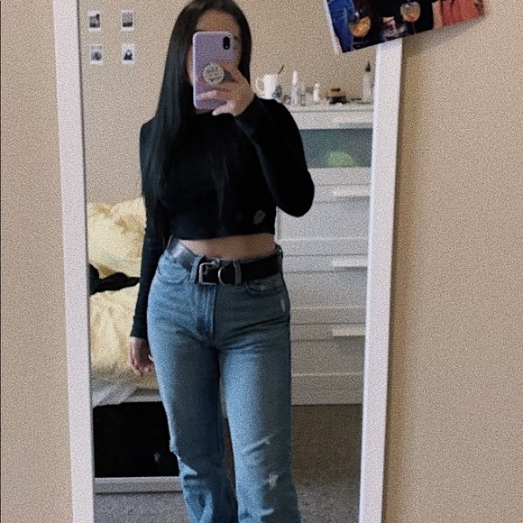 Profile Picture of Clare Lee (@clare1215) on Poshmark