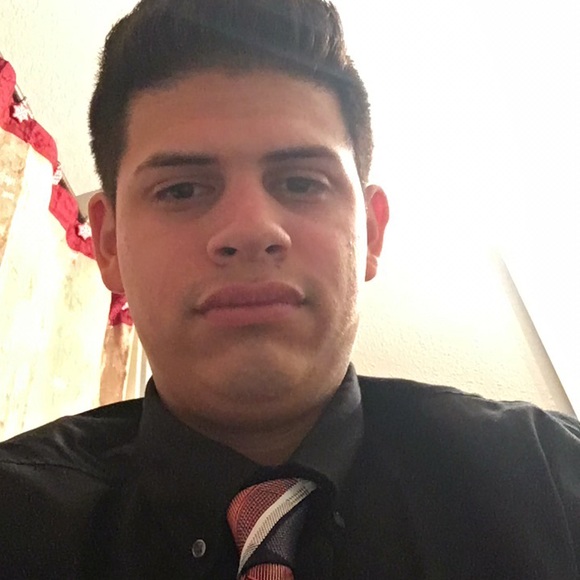 Profile Picture of Carlos Guerreiro (@venezuelan_94) on Poshmark