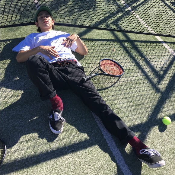 Alec Martinez - Poshmark Profile Picture of Alec Martinez (@alec777) on Poshmark