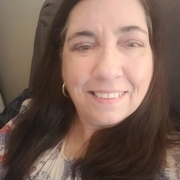 Profile Picture of Kathy Ranghelli (@kranghelli) on Poshmark