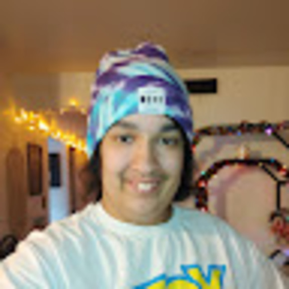 Noah Hooyboer - Poshmark Profile Picture of Noah Hooyboer (@jasperhooyboer) on Poshmark